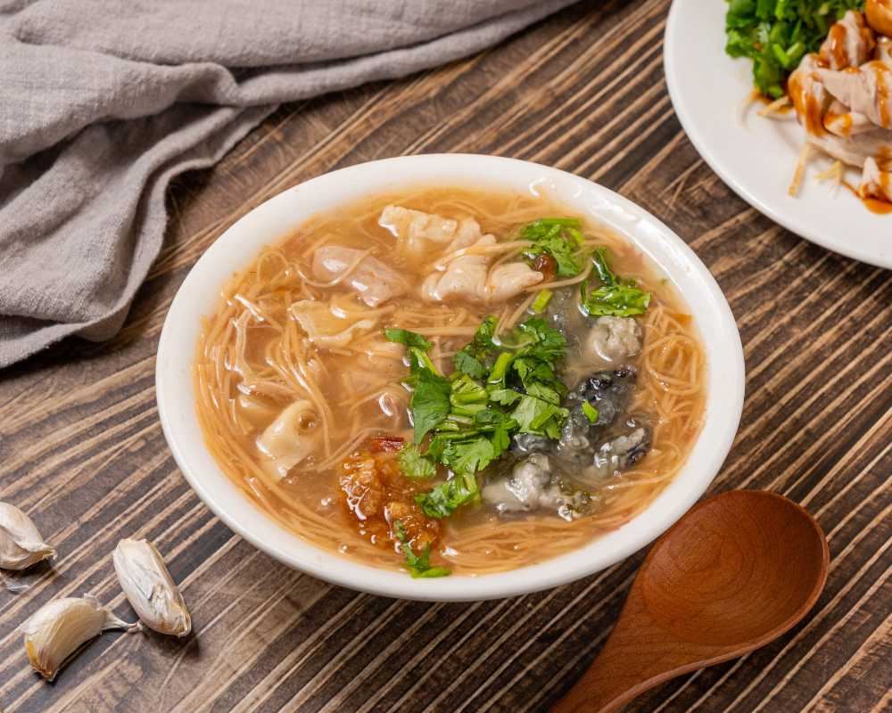 油庫口料多麵線，配料加量的綜合麵線